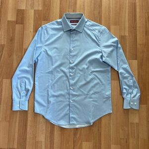 Men’s Medium Report Collection Hyper Stretch Dress Shirt